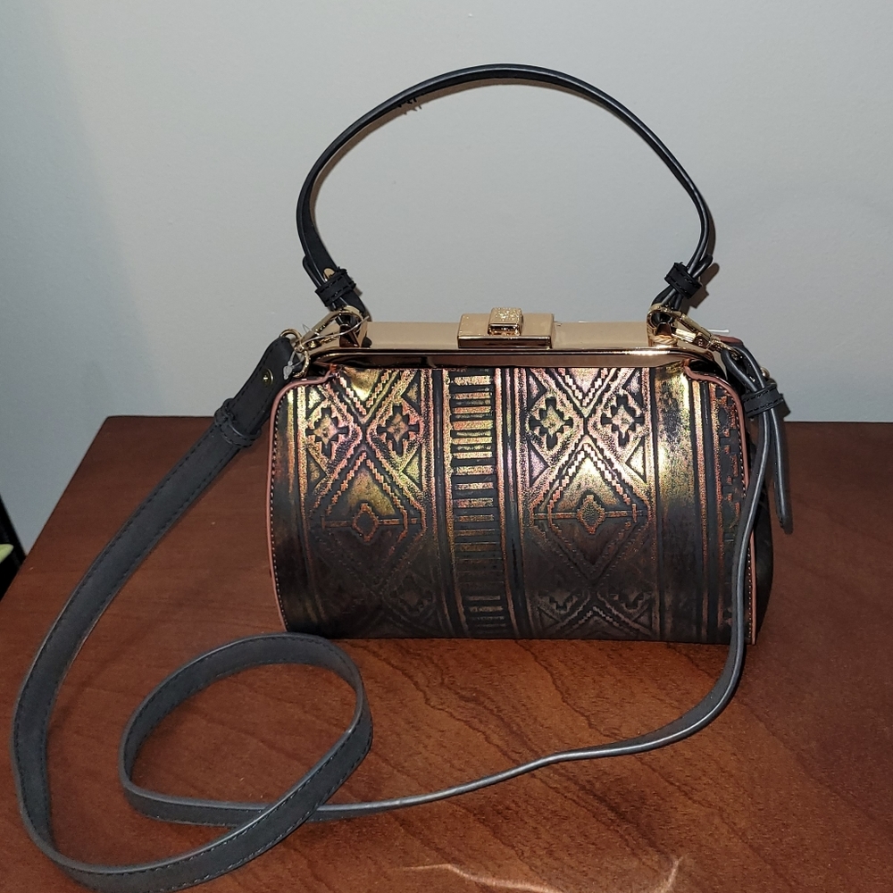Handbag - Picture 2 of 3